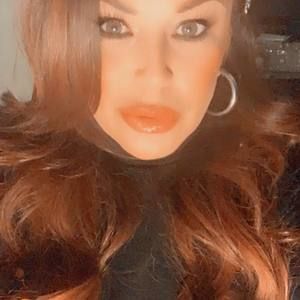 Meet your Posher, Dennal